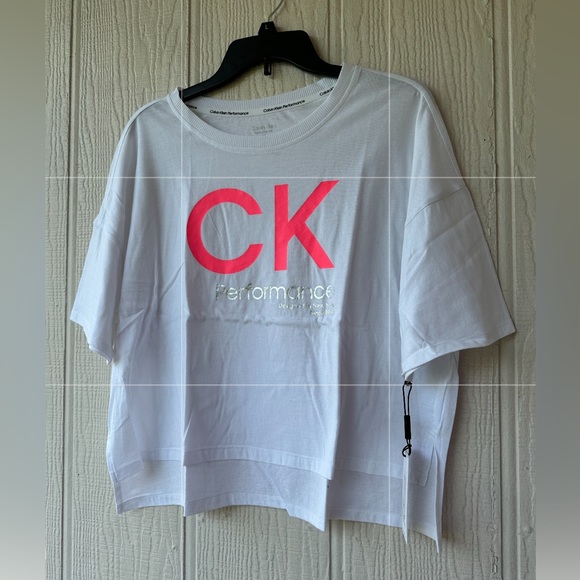 Calvin Klein Performance Tee - Picture 9 of 9